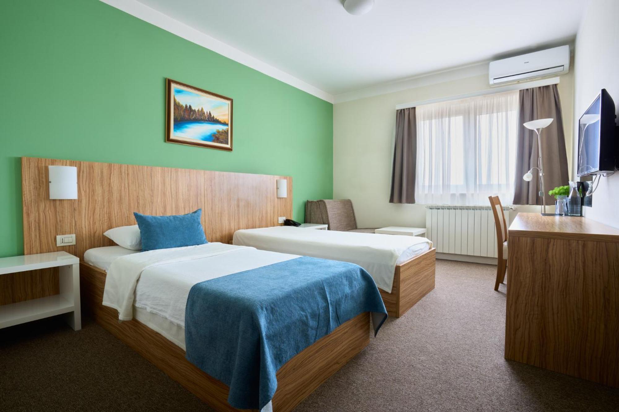 Hotel Phoenix Velika Gorica Ruang foto