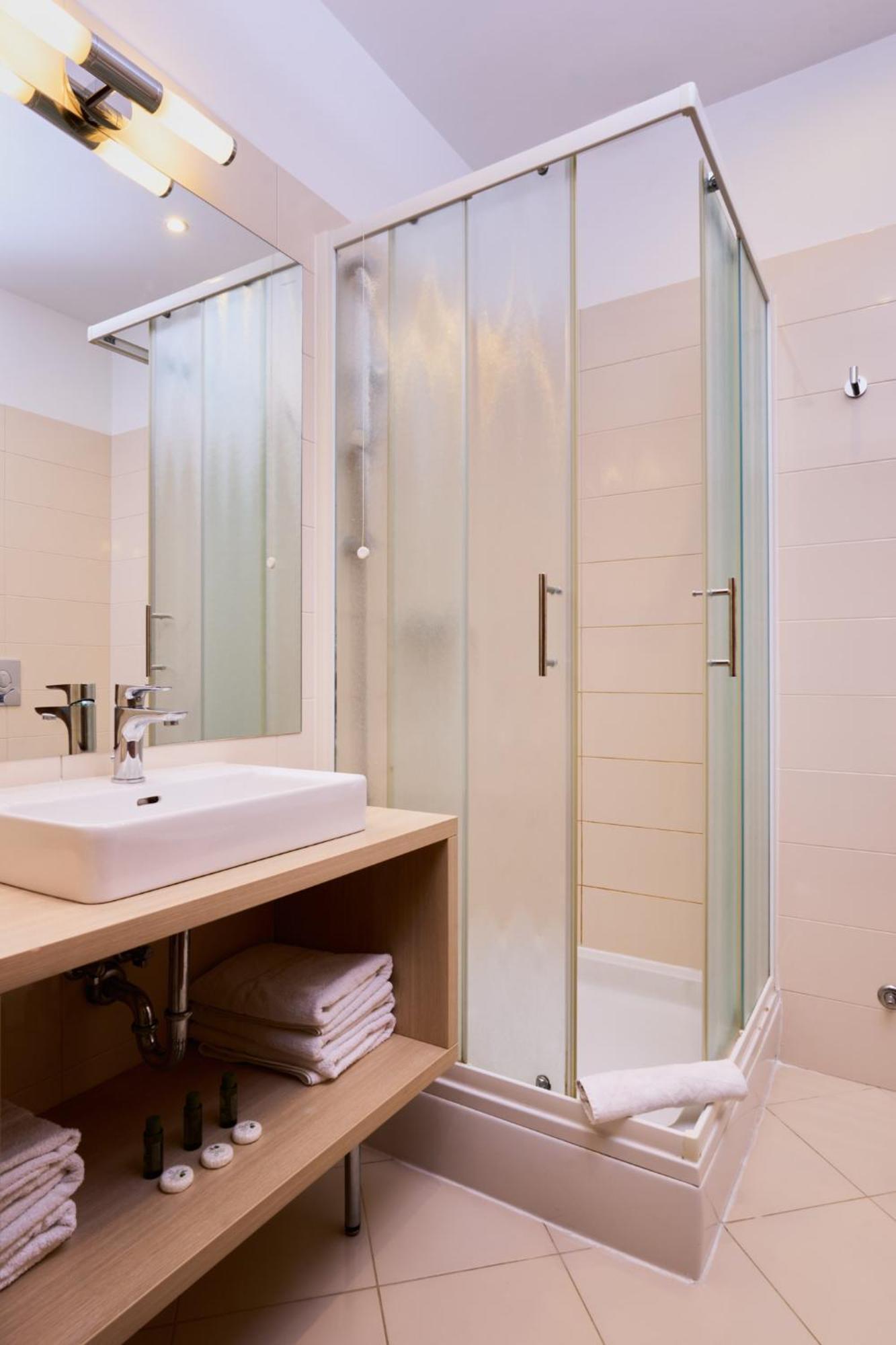 Hotel Phoenix Velika Gorica Ruang foto