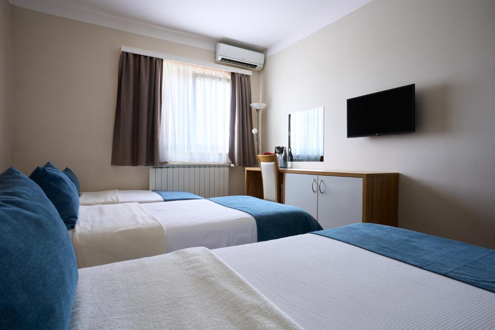 Hotel Phoenix Velika Gorica Ruang foto