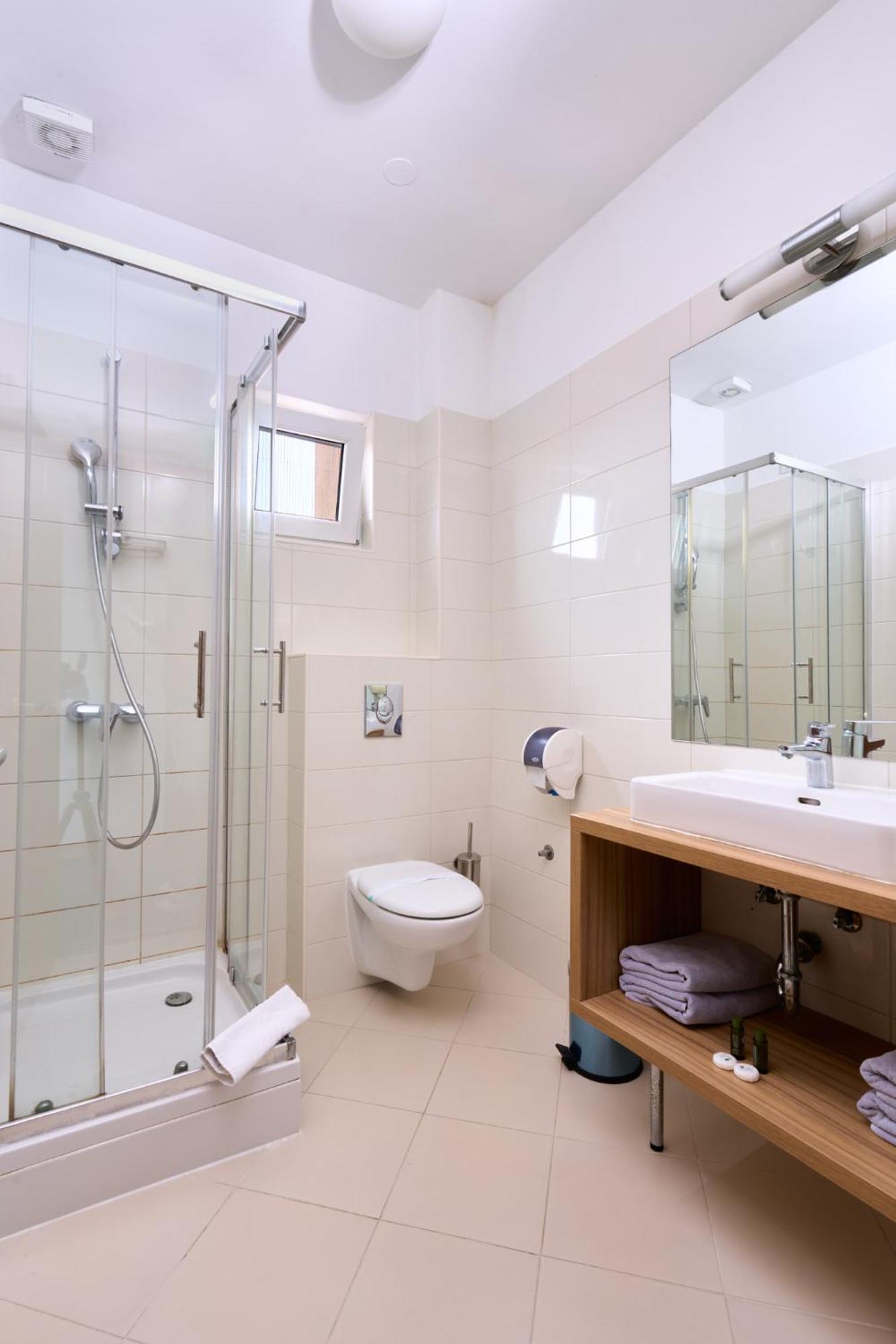 Hotel Phoenix Velika Gorica Ruang foto