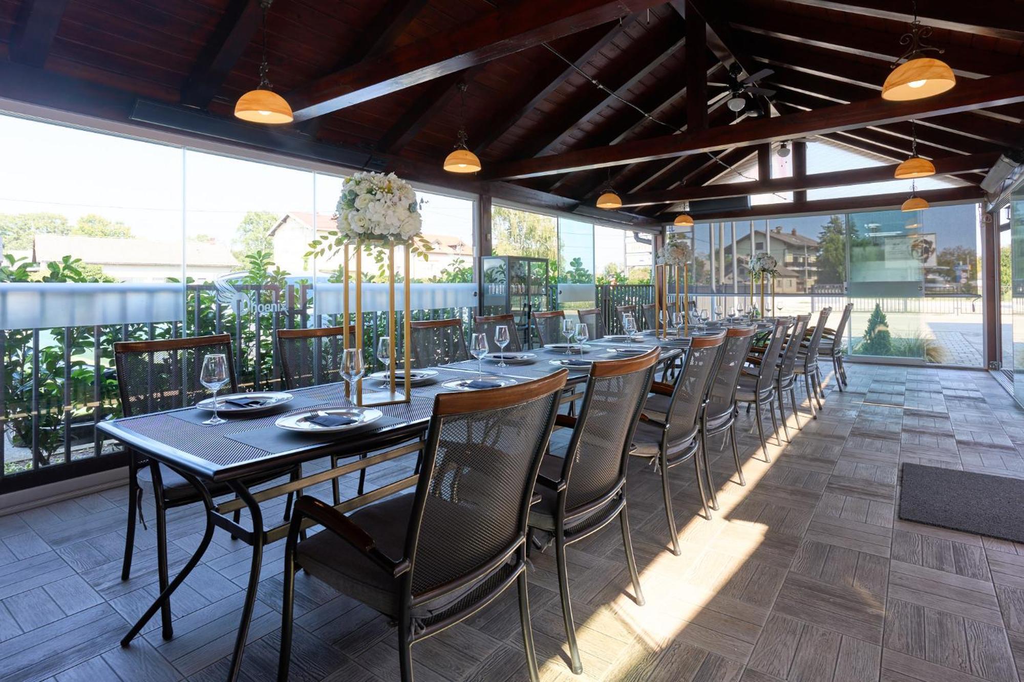 Hotel Phoenix Velika Gorica Bagian luar foto