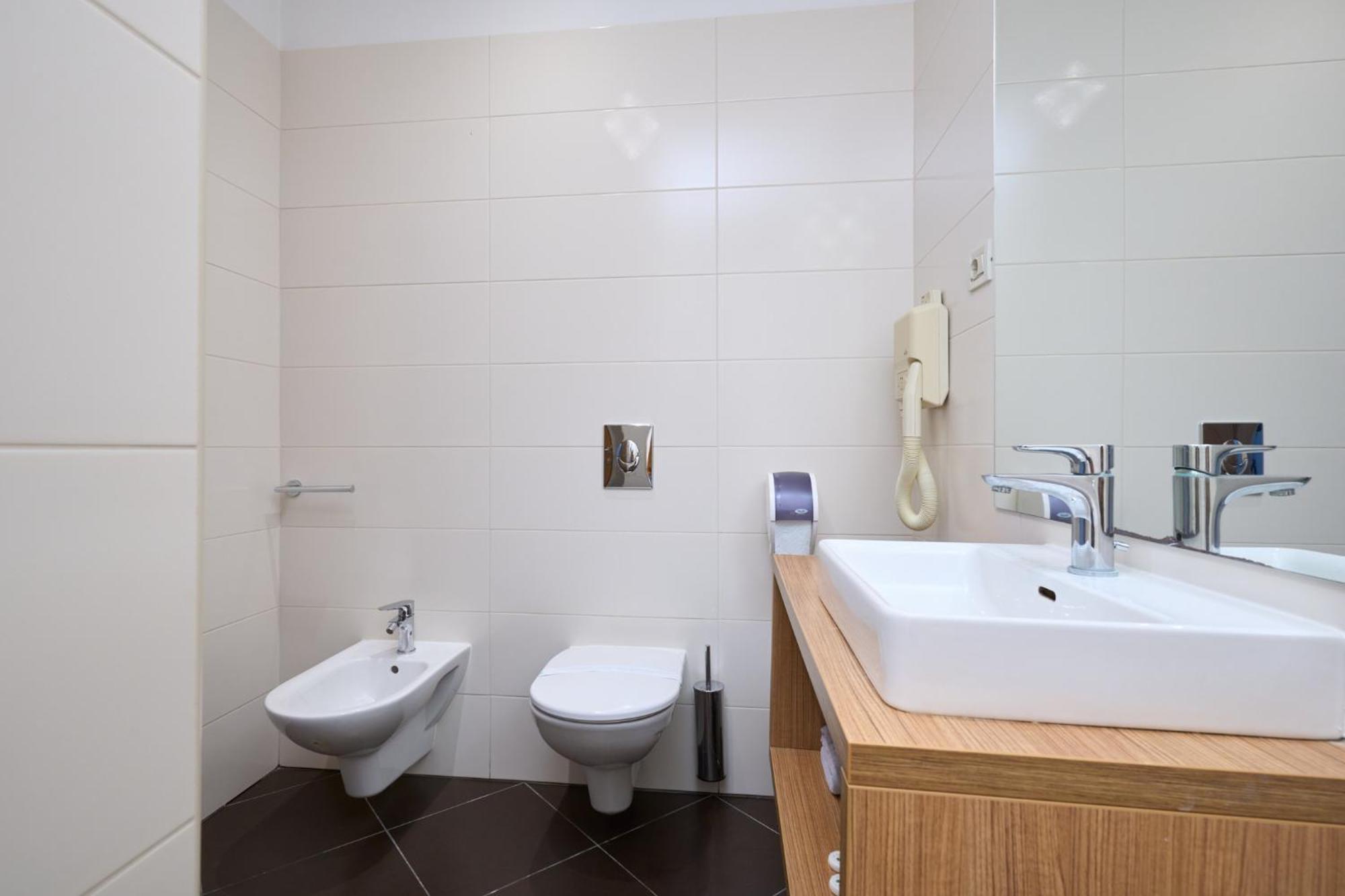 Hotel Phoenix Velika Gorica Ruang foto