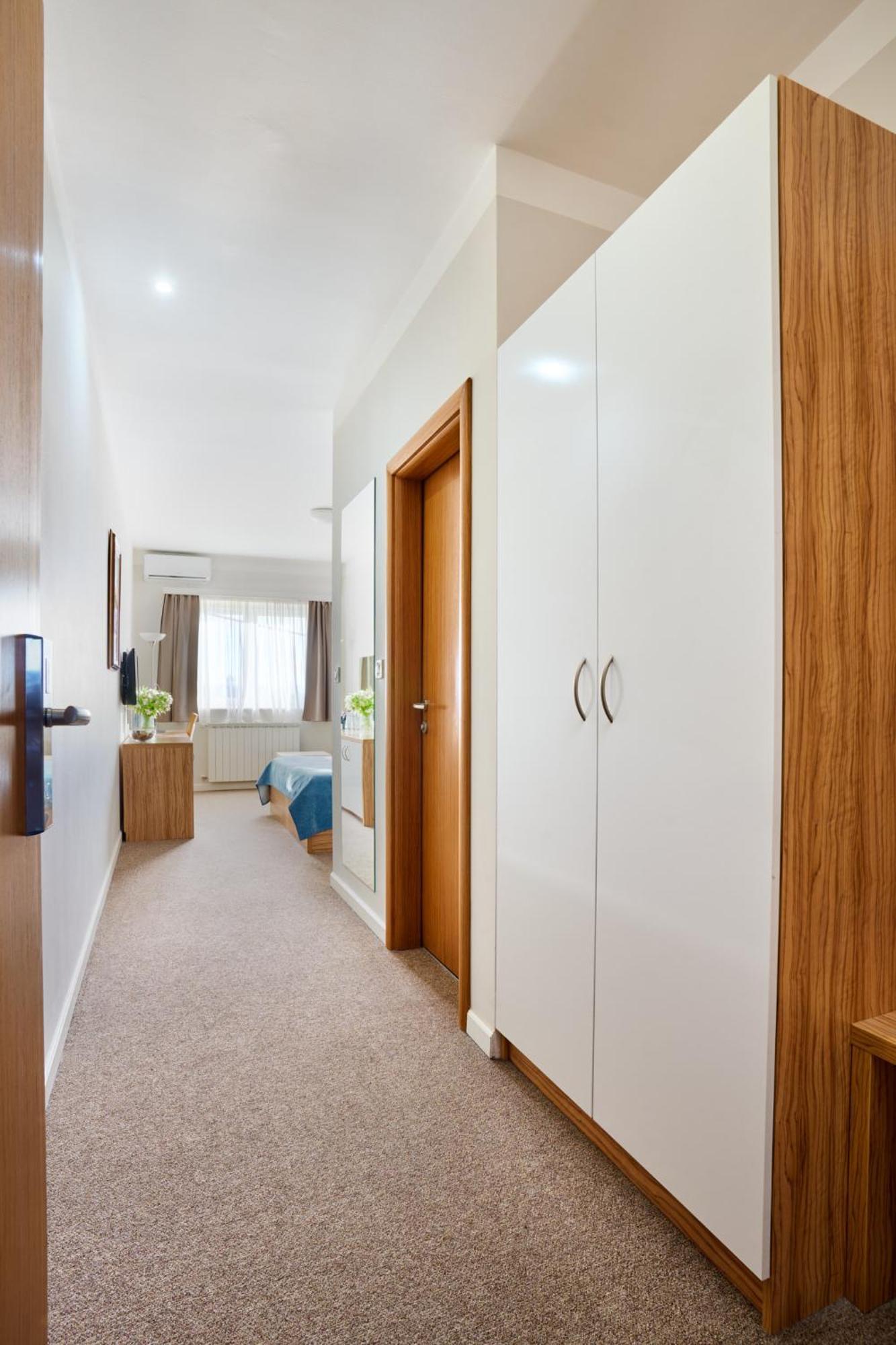 Hotel Phoenix Velika Gorica Ruang foto